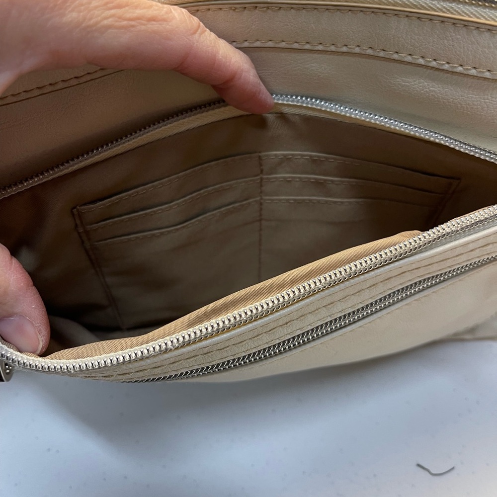 Relic Cream Crossbody Bag - Picture 4 of 6